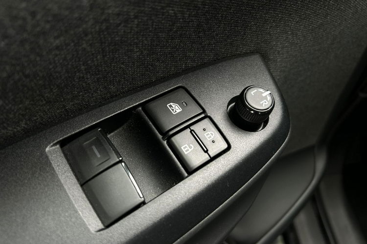 Toyota Yaris 1, 5 VVTi 125KM CVT COMFORT, salon Polska, gwarancja zdjęcie 19