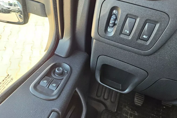 Renault Master L2H2 69900zł NETTO 2.3dCi/145KM zdjęcie 19