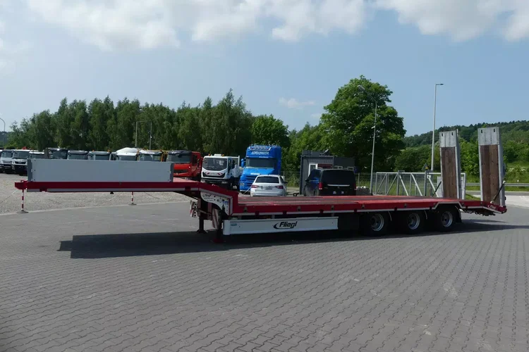 Fliegl NISKOPODWOZIOWA / LAWETA / PRZEBIEG 35 TYS KM / zdjęcie 4