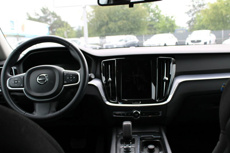Volvo V60 Momentum D4 Gwarancja Salon Polska zdjęcie 14