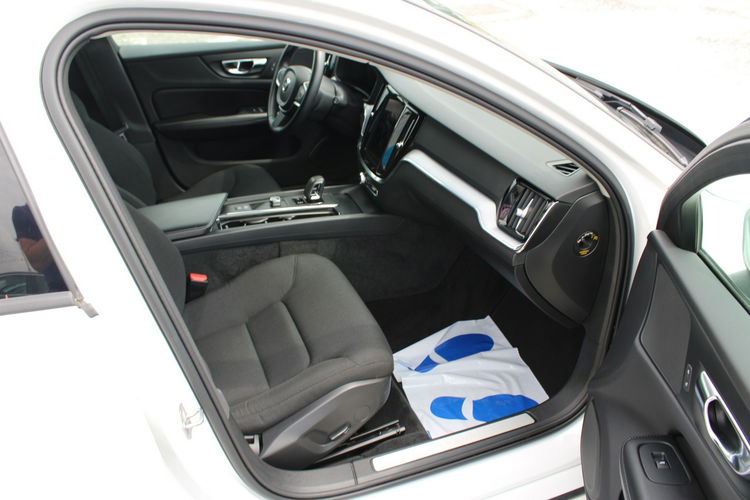 Volvo V60 Momentum D4 Gwarancja Salon Polska zdjęcie 27