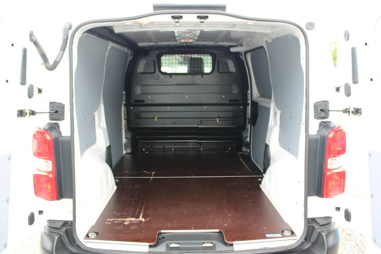 Toyota ProAce D4D 120KM MEDIUM F-vat Salon Polska zdjęcie 9