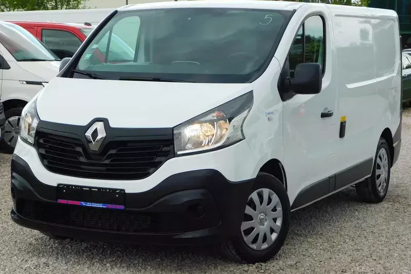 samochód dostawczy Renault zdjęcie 1