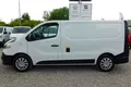 samochód dostawczy Renault zdjęcie 13