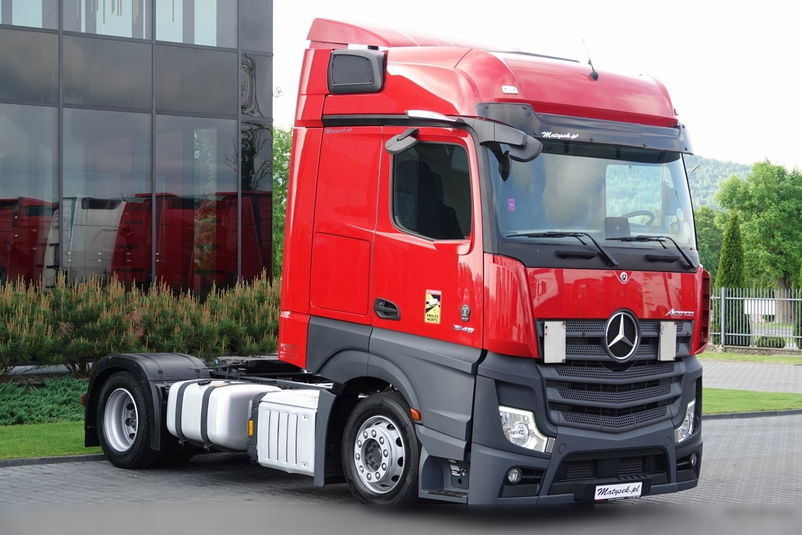 ciągnik siodłowy Mercedes zdjęcie 1