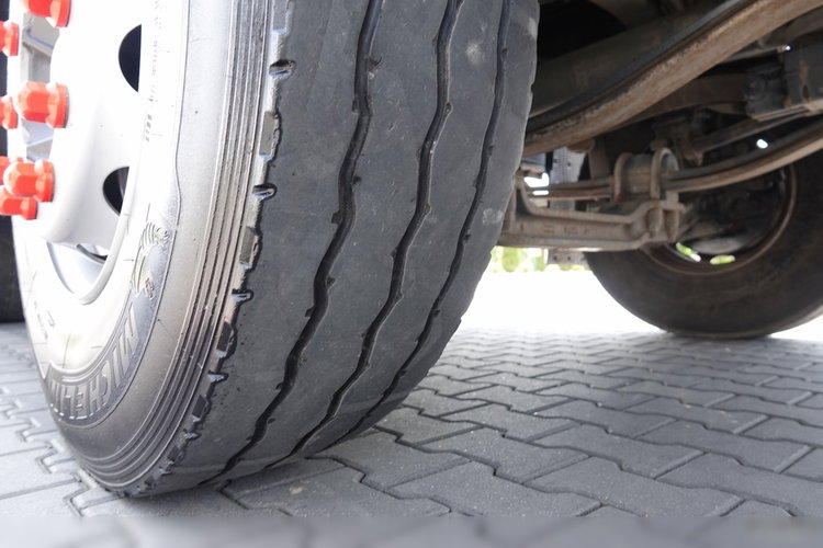 Renault C 430 / 8x4 / SKRZYNIOWY 7 M + HDS PALFINGER PK 24001-K C / WYSÓW 12, 5M / STEROWANIE RADIOWE / WIDŁY / ROTATOR / SPROWADZONY  zdjęcie 28