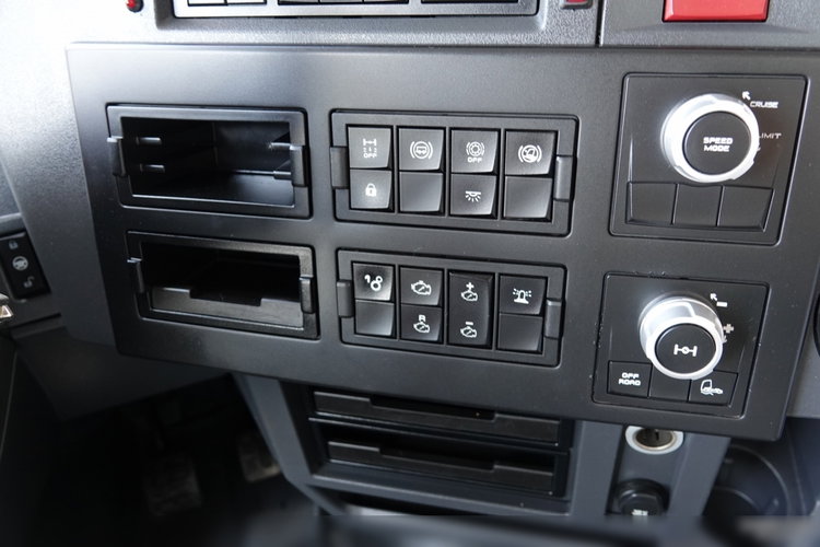 Renault C 430 / 8x4 / SKRZYNIOWY 7 M + HDS PALFINGER PK 24001-K C / WYSÓW 12, 5M / STEROWANIE RADIOWE / WIDŁY / ROTATOR / SPROWADZONY  zdjęcie 40