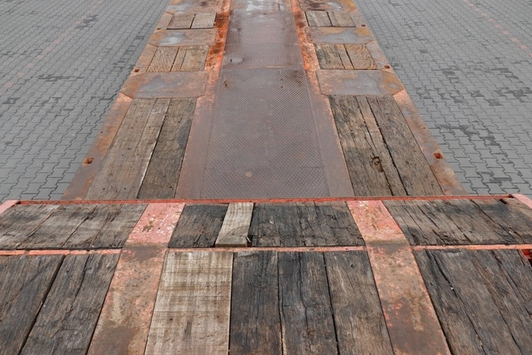 Kaiser LAWETA NISKOPODWOZIOWA / DMC :  72 000 KG / 4 OSIE / OŚ SKRETNA / SPROWADZONA zdjęcie 18