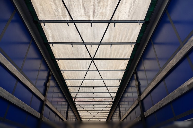 Krone / FIRANKA / STANDARD / OPONY 100% / DACH PODNOSZONY / OŚ PODNOSZONA / 2019 ROK zdjęcie 18