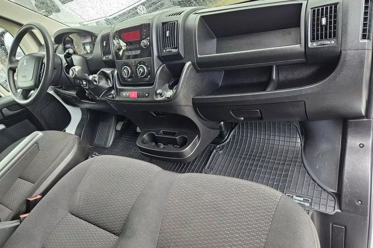Peugeot boxer Kontener 8 ePAL 74900zł NETTO 2.2 HDi/165KM zdjęcie 29