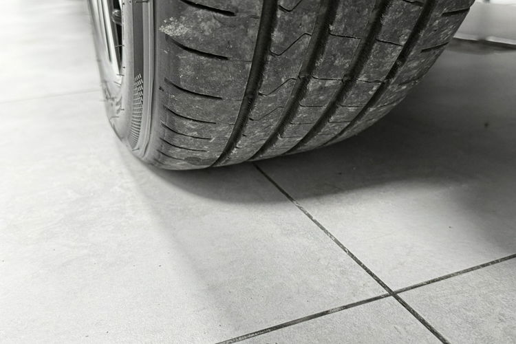 Renault Scenic 1.6 DCi 160KM INITIALE PARIS BOSE Komfort MASAŻ KeyLess Alu 20 HeadUp zdjęcie 16