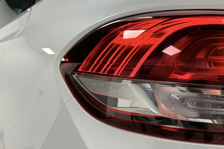 Renault Scenic 1.6 DCi 160KM INITIALE PARIS BOSE Komfort MASAŻ KeyLess Alu 20 HeadUp zdjęcie 19