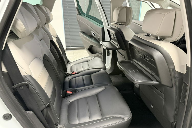 Renault Scenic 1.6 DCi 160KM INITIALE PARIS BOSE Komfort MASAŻ KeyLess Alu 20 HeadUp zdjęcie 42