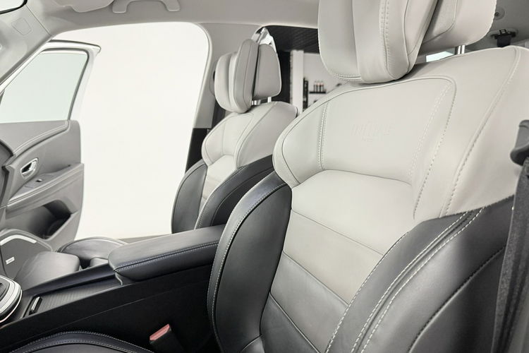 Renault Scenic 1.6 DCi 160KM INITIALE PARIS BOSE Komfort MASAŻ KeyLess Alu 20 HeadUp zdjęcie 47