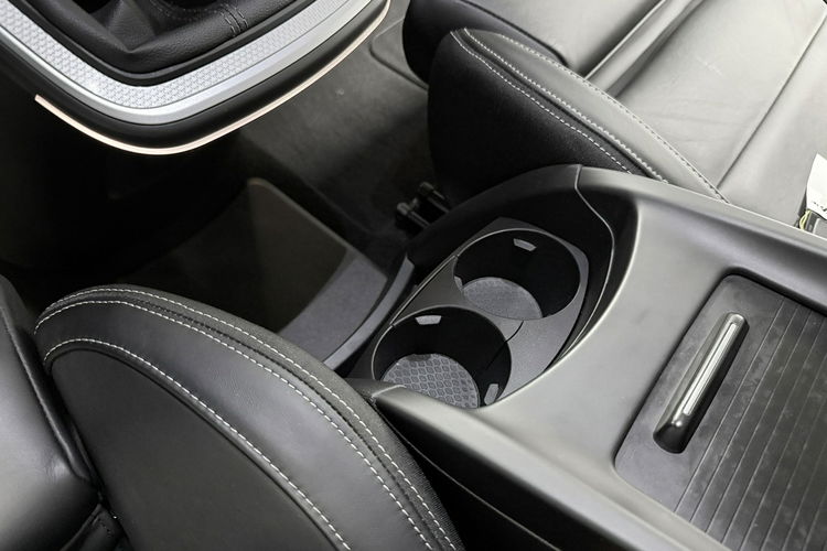 Renault Scenic 1.6 DCi 160KM INITIALE PARIS BOSE Komfort MASAŻ KeyLess Alu 20 HeadUp zdjęcie 53