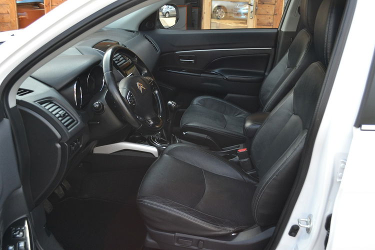 Citroen C4 Aircross Nawigacja Podgrz. fotele Xenon Serwis LED KeylessGo zdjęcie 6