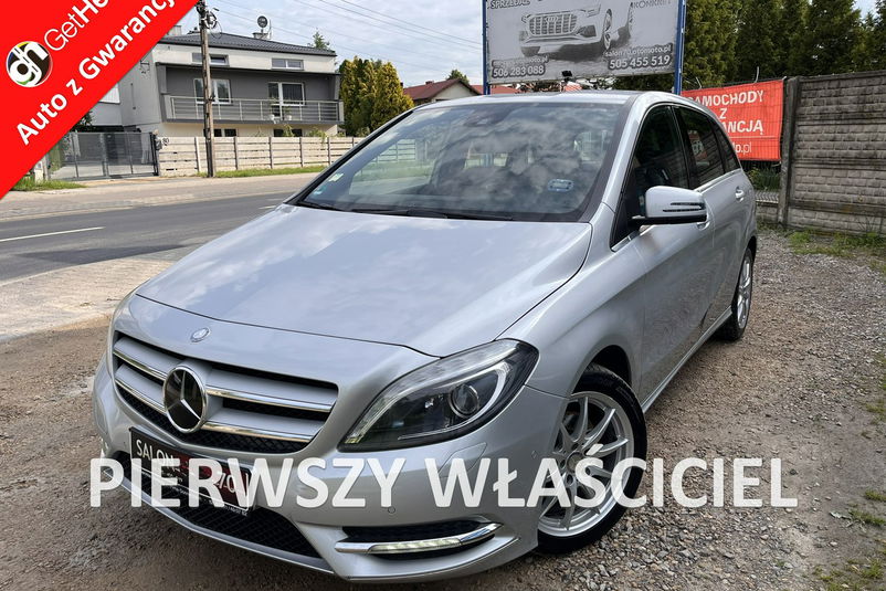 samochód osobowy Mercedes zdjęcie 1