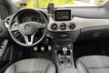 samochód osobowy Mercedes zdjęcie 16
