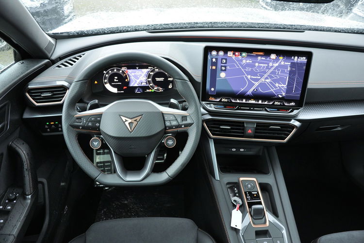 Cupra Formentor 2.0TSI 333KM VZ 4Drive Panorama El.Klapa Kamera Matrix Nowy Gwar. Deal zdjęcie 29