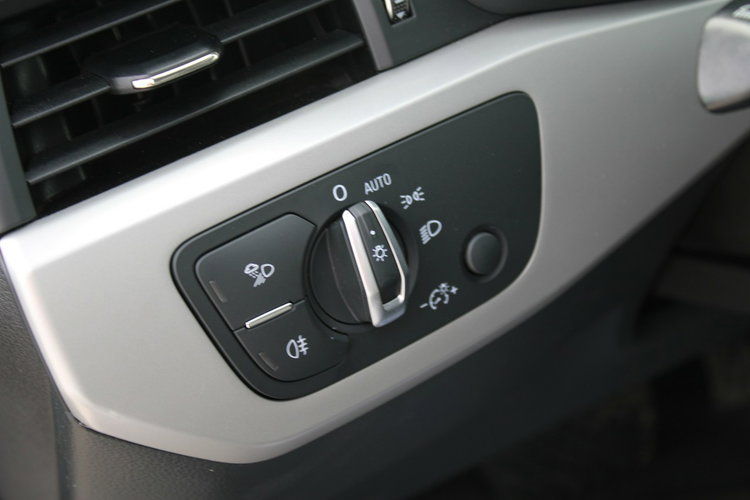 Audi A4 S-Tronic Led netto 65 772 PLN F-vat Salon Polska zdjęcie 14