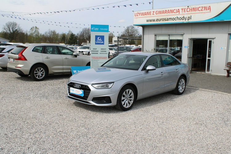 Audi A4 S-Tronic Led netto 65 772 PLN F-vat Salon Polska zdjęcie 1
