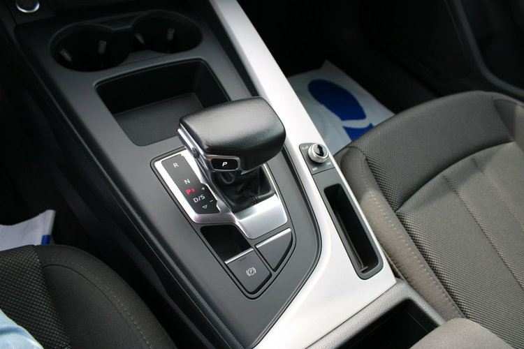 Audi A4 S-Tronic Led netto 65 772 PLN F-vat Salon Polska zdjęcie 22