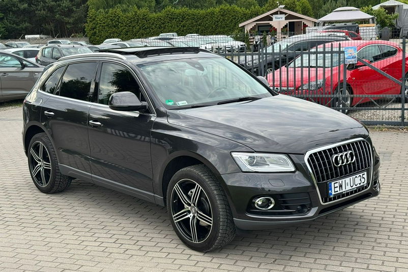 samochód osobowy Audi zdjęcie 1