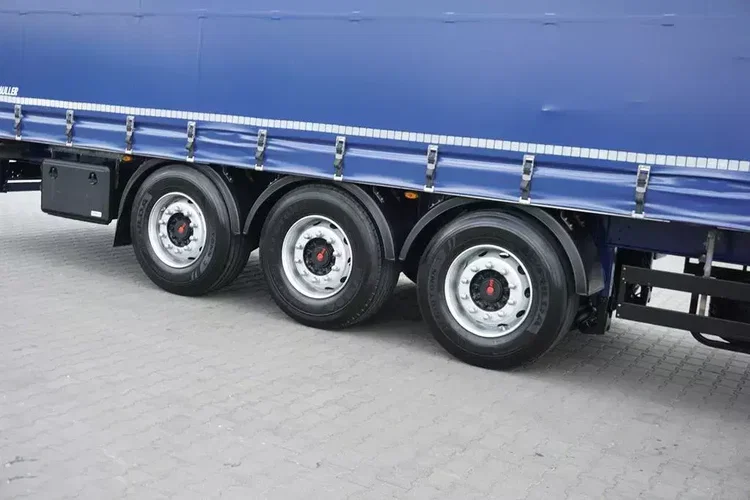 Schwarzmuller FIRANKA / OŚ PODNOSZONA / DACH PODNOSZONY zdjęcie 9