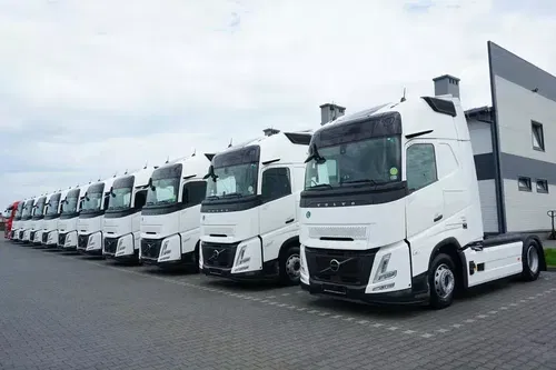Volvo FH / AREO / 460 / I – SAVE / XL / EURO 6 / ACC / I -COOL / NOWY MODEL