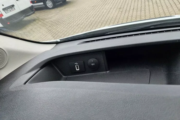 Ford transit L3H2 69999zł NETTO 2.0TdCi/131KM zdjęcie 21
