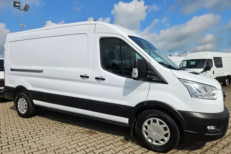 Ford transit L3H2 69999zł NETTO 2.0TdCi/131KM zdjęcie 3