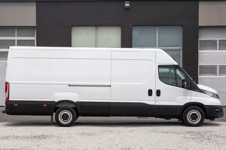 Iveco Daily 35S16 L4H2 wersja MAXI zdjęcie 6