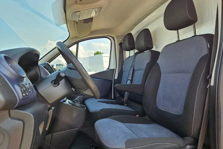 Opel Vivaro L2H2 46999zł NETTO 1.6CDTi/125KM zdjęcie 48