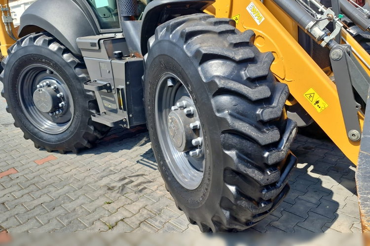 Case 965 ST / KOPARKO-ŁADOWARKA / 4X4x4 / NA RÓWNYCH KOŁACH / KLIMA / POWERSHIFT / skrętne koła 4WS / KOMPLET ŁYŻEK / 2020 ROK / zdjęcie 42