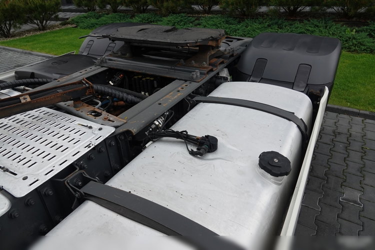 DAF XF 530 / RETARDER / KLIMA POSTOJOWA / HYDRAULIKA dwuobwodowa  / PO KONTRAKCIE SERWISOWYM zdjęcie 13