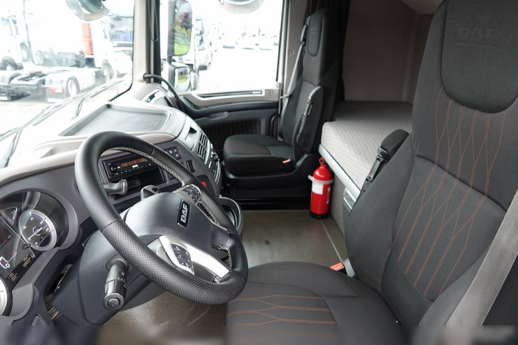 DAF XF 530 / RETARDER / KLIMA POSTOJOWA / HYDRAULIKA dwuobwodowa  / PO KONTRAKCIE SERWISOWYM zdjęcie 25