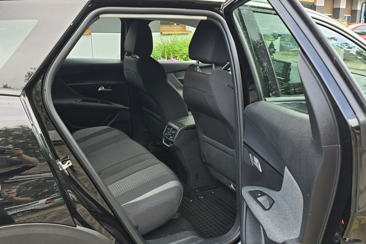 Peugeot 3008 1.5 BlueHdi 130KM EA8 / I-właściciel / zdjęcie 7
