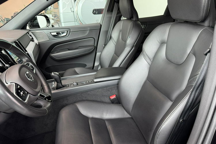 Volvo XC 60 XC60 Momentum, Bezwypad., Bogato WYPOSAŻONY, Harman Kardon, zdjęcie 16