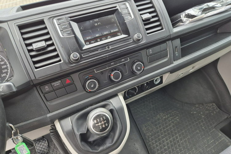 Volkswagen Transporter 4Motion / T6 / 4X4/ HAK 2500KG / WEBASTO / BEZWYPAD/ zdjęcie 29