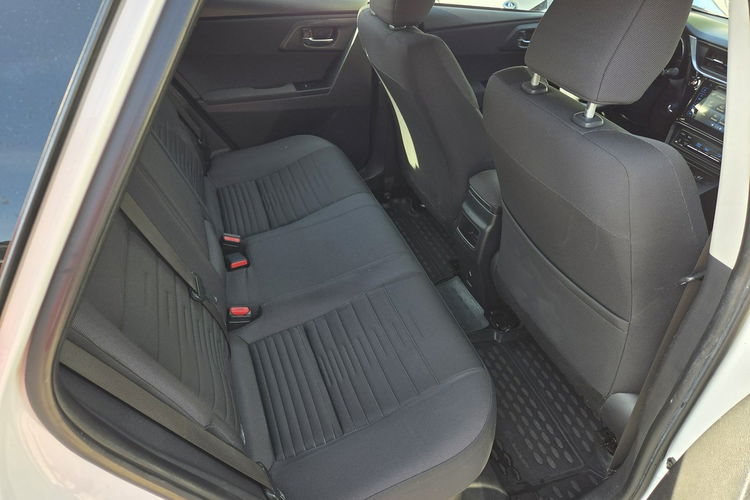 Toyota Auris 1.8 HSD 136KM Kamera Bezwypadkowy zdjęcie 11