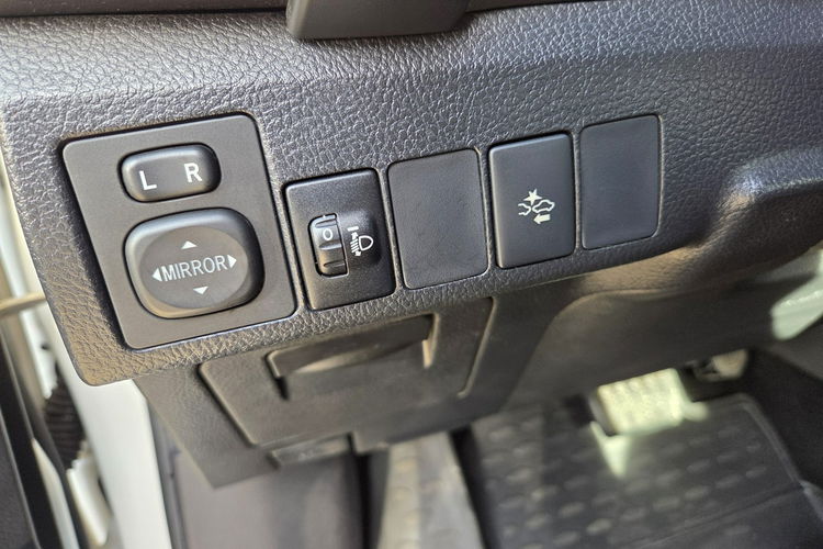 Toyota Auris 1.8 HSD 136KM Kamera Bezwypadkowy zdjęcie 15