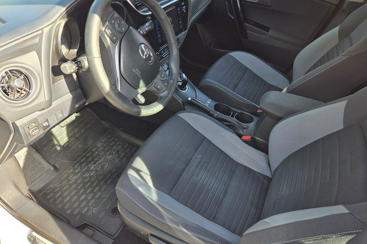 Toyota Auris 1.8 HSD 136KM Kamera Bezwypadkowy zdjęcie 16