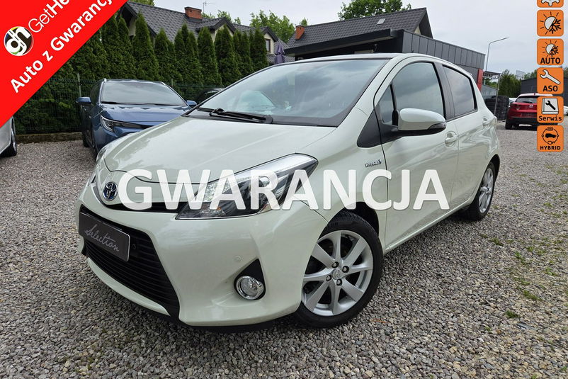 samochód osobowy Toyota zdjęcie 1