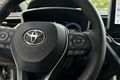samochód osobowy Toyota zdjęcie 24