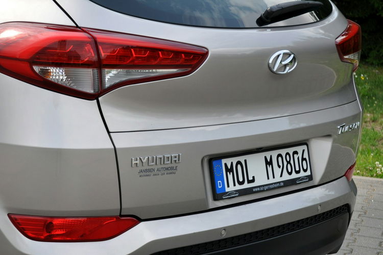 Hyundai Tucson 1.7CRDi(141KM) Led Navi Kamera BLS Grzana Kierowni Asys.Pasa Alu19"ASO zdjęcie 16