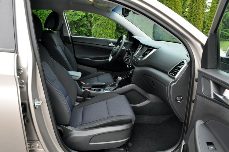 Hyundai Tucson 1.7CRDi(141KM) Led Navi Kamera BLS Grzana Kierowni Asys.Pasa Alu19"ASO zdjęcie 17