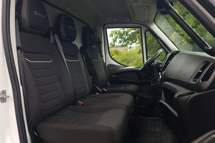 Iveco Daily 72-180 8 EP KONTENER IZOTERMA 4.16x2.10x2.09 DMC 7200 KG KLIMATRONIK zdjęcie 8