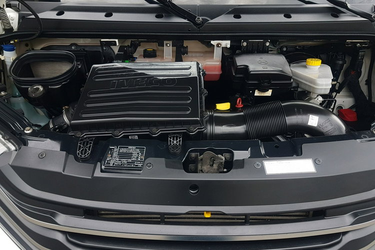 Iveco 72-180 DAILY 8 EP KONTENER IZOTERMA 4.16x2.10x2.09 DMC 7200 KG KLIMATRONIK TEMPOMAT zdjęcie 13