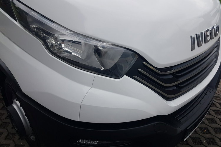 Iveco 72-180 DAILY 8 EP KONTENER IZOTERMA 4.16x2.10x2.09 DMC 7200 KG KLIMATRONIK TEMPOMAT zdjęcie 17