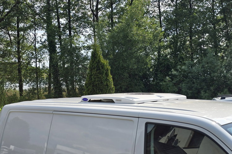 Volkswagen Transporter T6 2.0 TDi 150KM DSG / Chłodnia Carrier NOES 100 / Zasialnie 230V zdjęcie 14